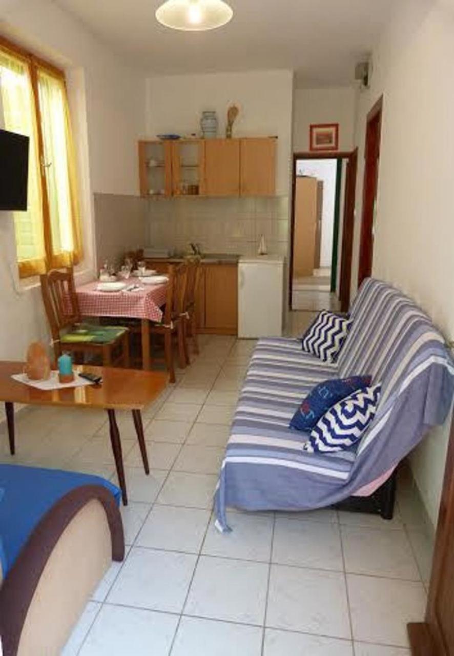 Holiday Home Villa Jadran - 10 M From Beach Preko Extérieur photo